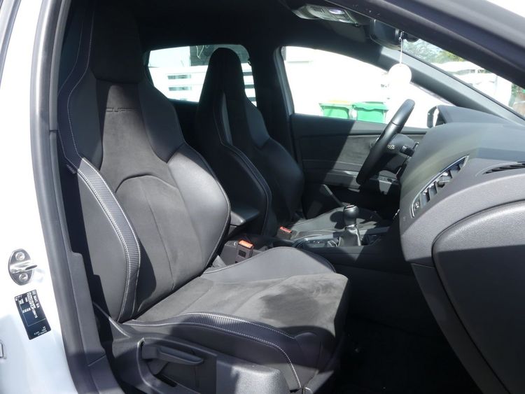 voiture occasion SEAT LEON à la Réunion disponible sur noutlauto.re