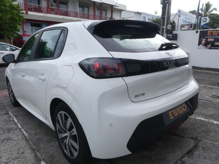 voiture occasion PEUGEOT 208 à la Réunion disponible sur noutlauto.re