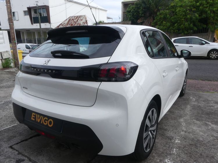 voiture occasion PEUGEOT 208 à la Réunion disponible sur noutlauto.re