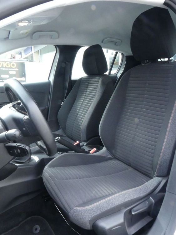 voiture occasion PEUGEOT 208 à la Réunion disponible sur noutlauto.re