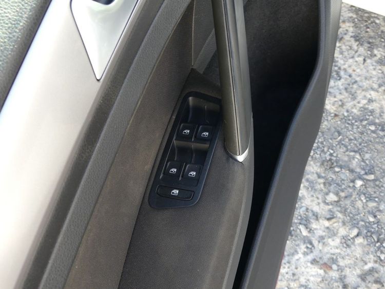 voiture occasion VOLKSWAGEN GOLF à la Réunion disponible sur noutlauto.re