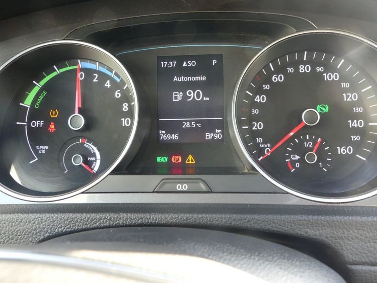 voiture occasion VOLKSWAGEN GOLF à la Réunion disponible sur noutlauto.re