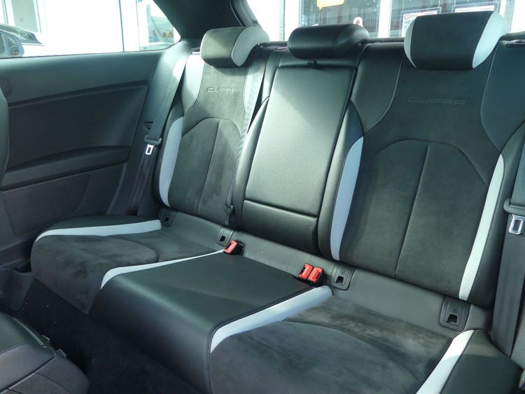 voiture occasion SEAT LEON à la Réunion disponible sur noutlauto.re