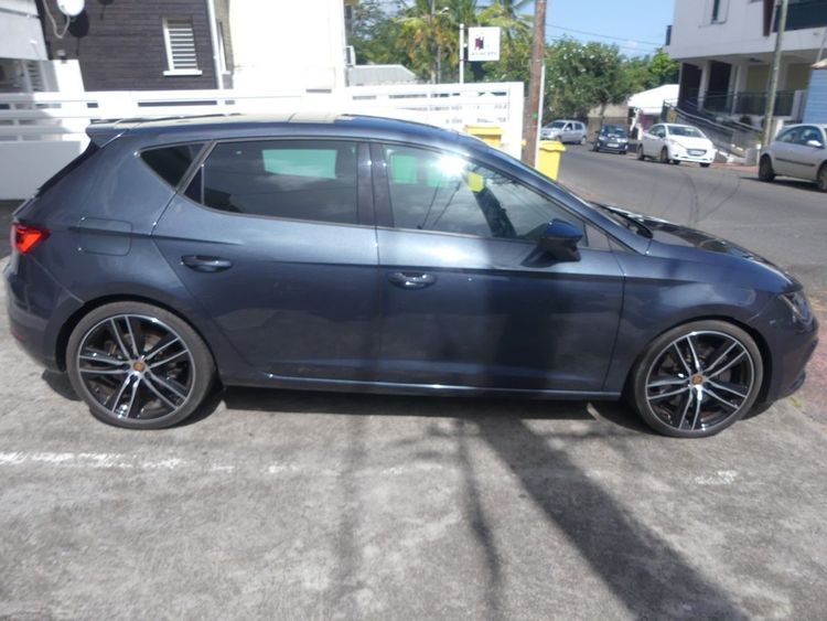 voiture occasion SEAT LEON à la Réunion disponible sur noutlauto.re