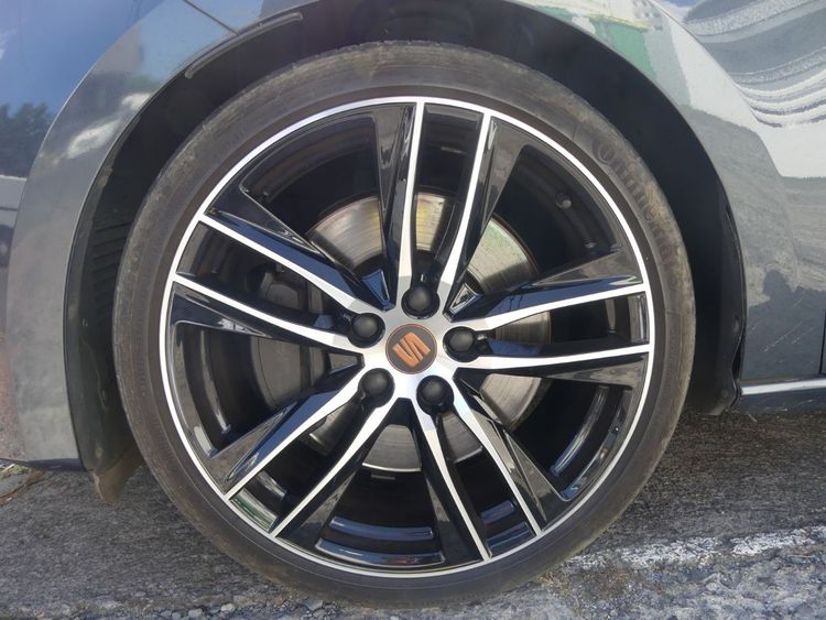 voiture occasion SEAT LEON à la Réunion disponible sur noutlauto.re