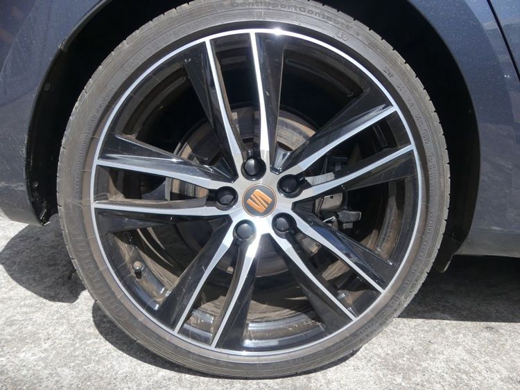 voiture occasion SEAT LEON à la Réunion disponible sur noutlauto.re