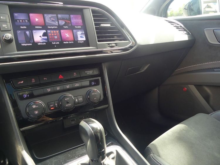 voiture occasion SEAT LEON à la Réunion disponible sur noutlauto.re