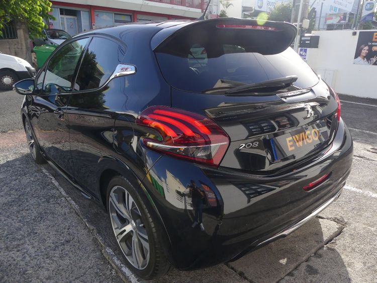 voiture occasion PEUGEOT 208 à la Réunion disponible sur noutlauto.re
