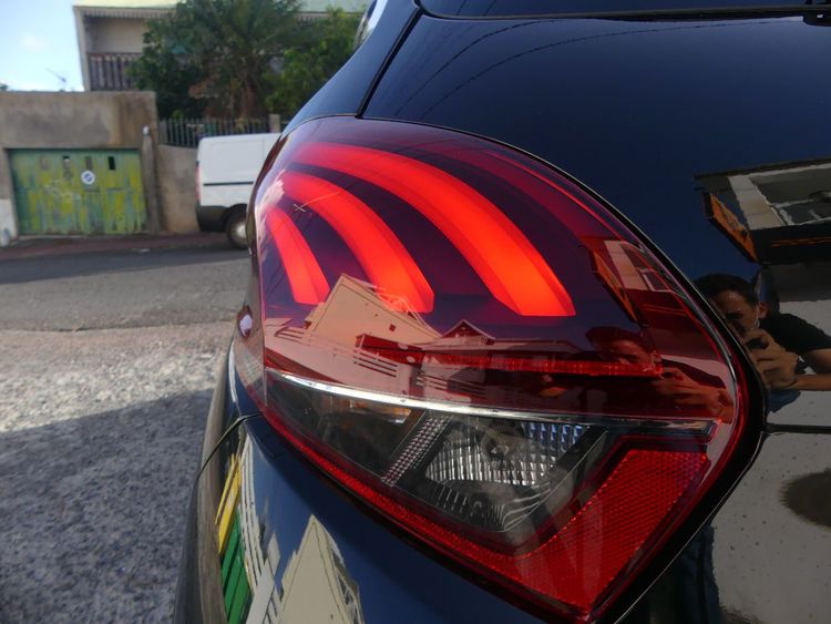 voiture occasion PEUGEOT 208 à la Réunion disponible sur noutlauto.re