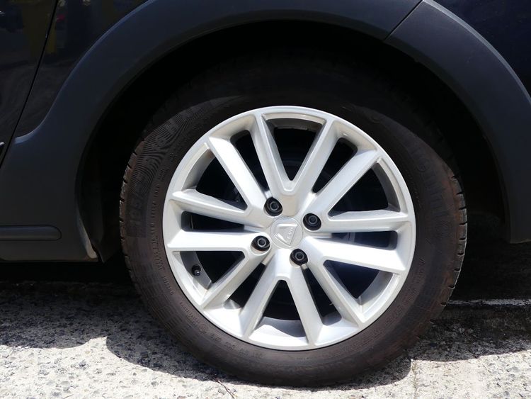 voiture occasion DACIA LODGY à la Réunion disponible sur noutlauto.re