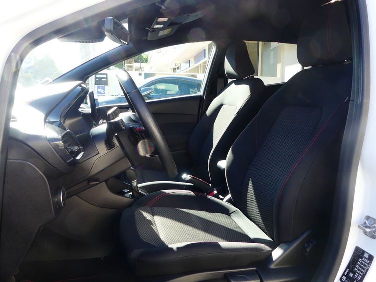 voiture occasion FORD FIESTA à la Réunion disponible sur noutlauto.re