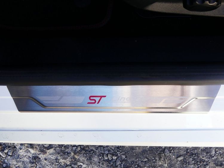 voiture occasion FORD FIESTA à la Réunion disponible sur noutlauto.re