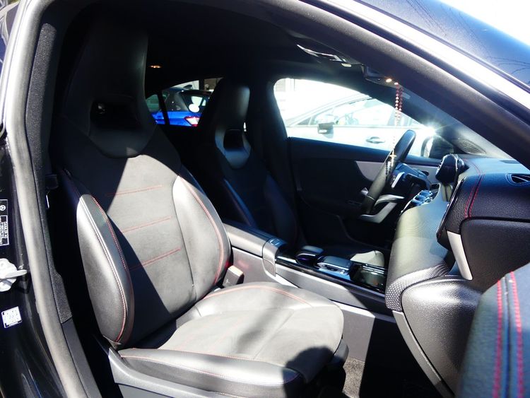 voiture occasion MERCEDES CLASSE CLA à la Réunion disponible sur noutlauto.re