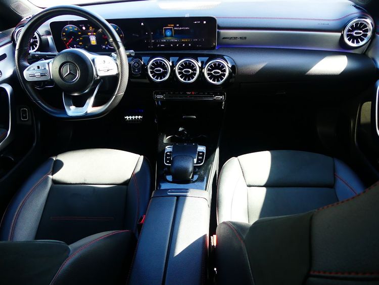 voiture occasion MERCEDES CLASSE CLA à la Réunion disponible sur noutlauto.re