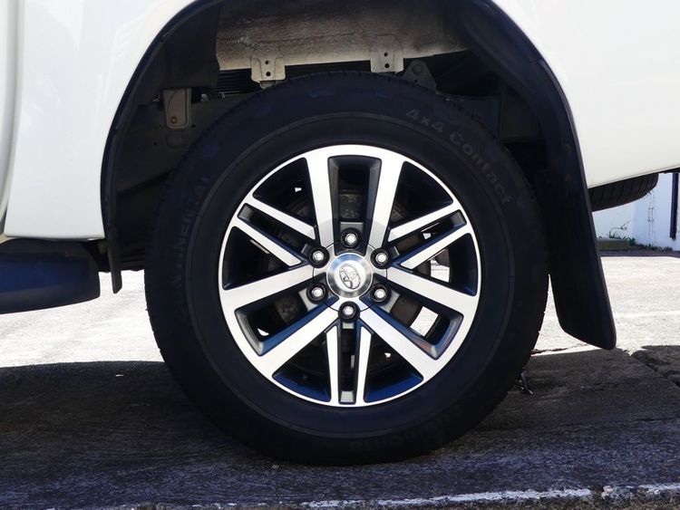 voiture occasion TOYOTA HILUX à la Réunion disponible sur noutlauto.re