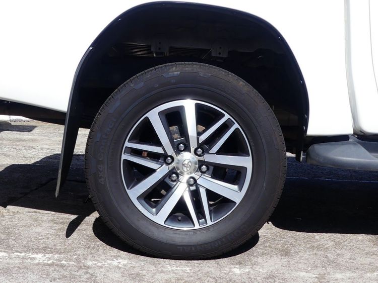 voiture occasion TOYOTA HILUX à la Réunion disponible sur noutlauto.re