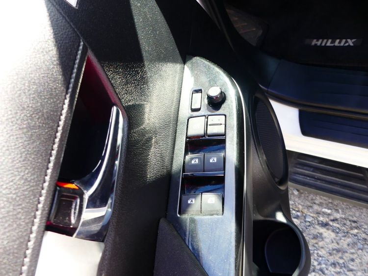 voiture occasion TOYOTA HILUX à la Réunion disponible sur noutlauto.re