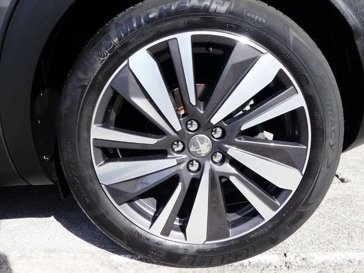 voiture occasion PEUGEOT 3008 à la Réunion disponible sur noutlauto.re