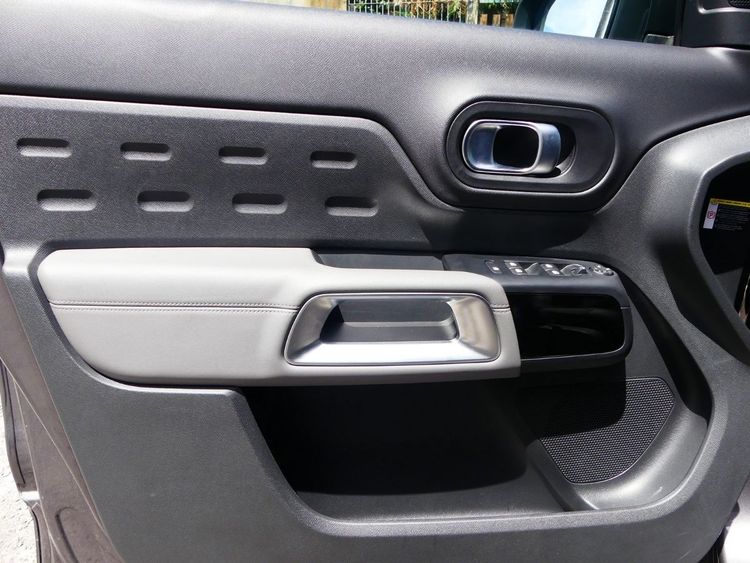 voiture occasion CITROEN C5 AIRCROSS à la Réunion disponible sur noutlauto.re