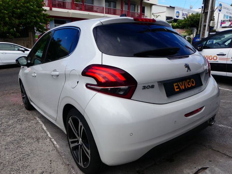 voiture occasion PEUGEOT 208 à la Réunion disponible sur noutlauto.re