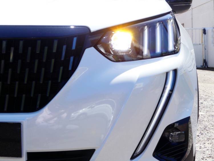 voiture occasion PEUGEOT 2008 à la Réunion disponible sur noutlauto.re