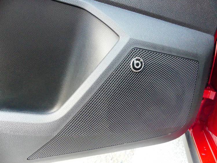 voiture occasion SEAT ARONA à la Réunion disponible sur noutlauto.re
