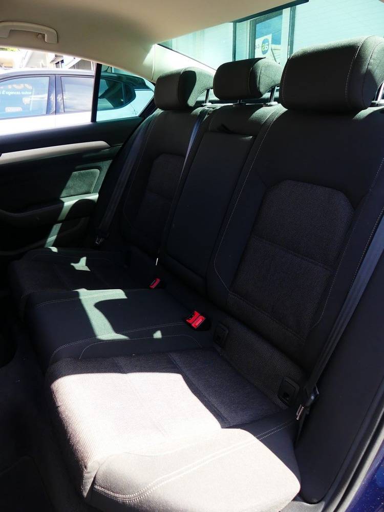 voiture occasion VOLKSWAGEN PASSAT à la Réunion disponible sur noutlauto.re