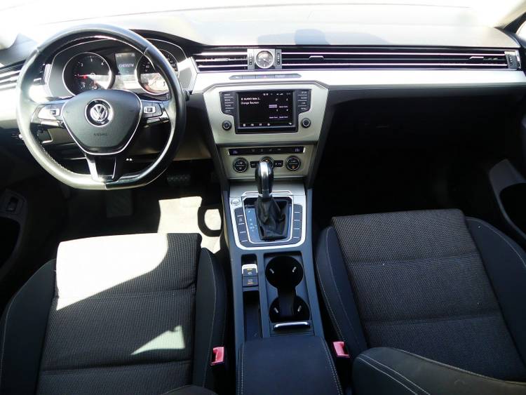 voiture occasion VOLKSWAGEN PASSAT à la Réunion disponible sur noutlauto.re
