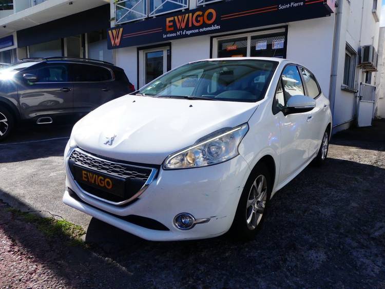 voiture occasion PEUGEOT 208 à la Réunion disponible sur noutlauto.re