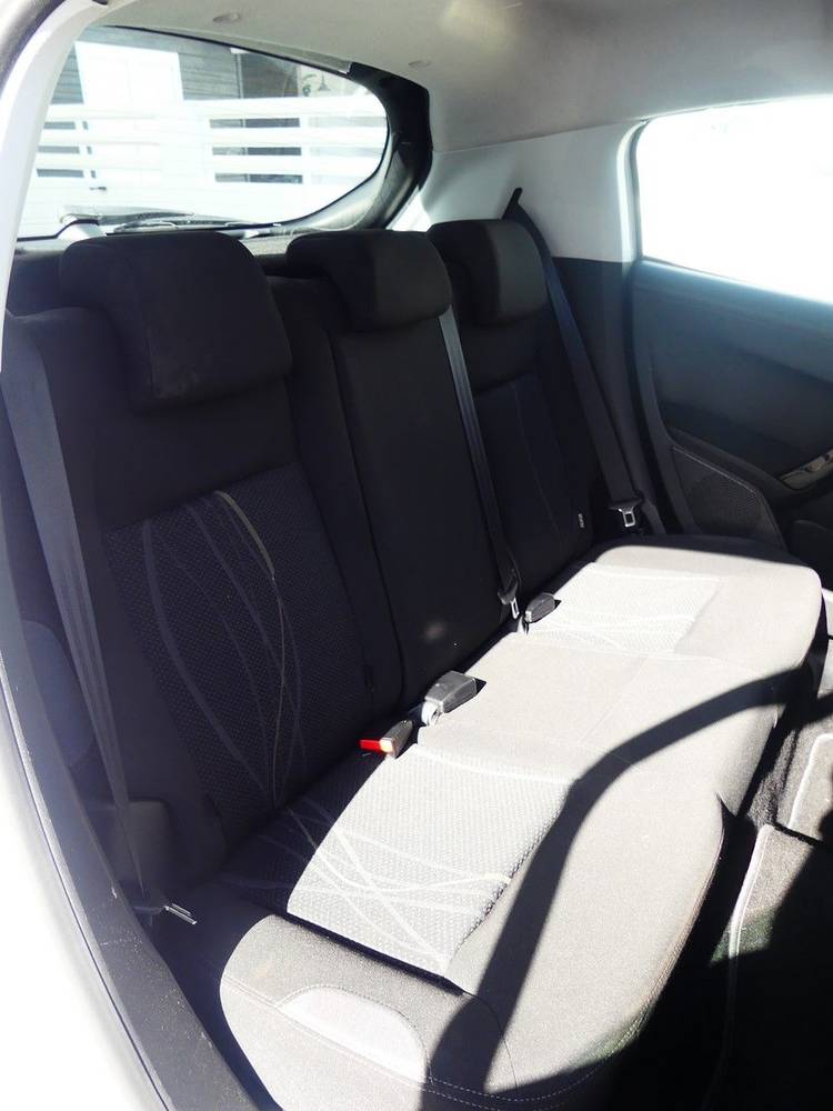 voiture occasion PEUGEOT 208 à la Réunion disponible sur noutlauto.re