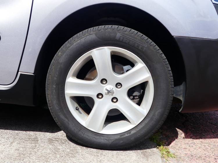voiture occasion PEUGEOT PARTNER à la Réunion disponible sur noutlauto.re