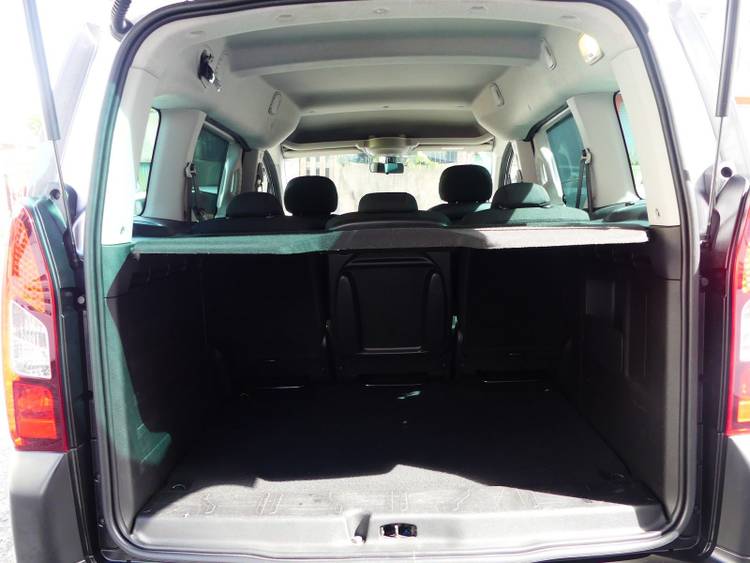 voiture occasion PEUGEOT PARTNER à la Réunion disponible sur noutlauto.re