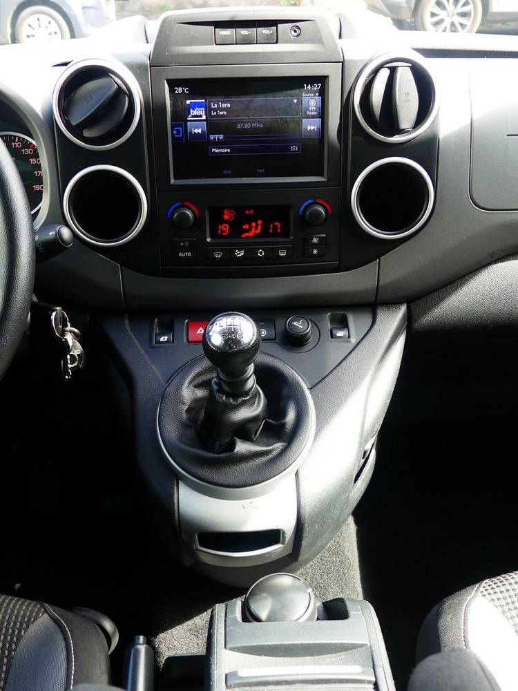 voiture occasion PEUGEOT PARTNER à la Réunion disponible sur noutlauto.re