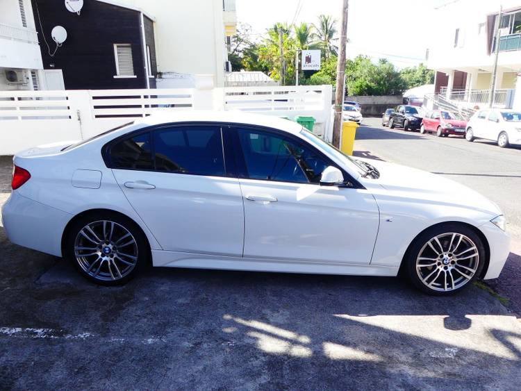 voiture occasion BMW SERIE 3 à la Réunion disponible sur noutlauto.re