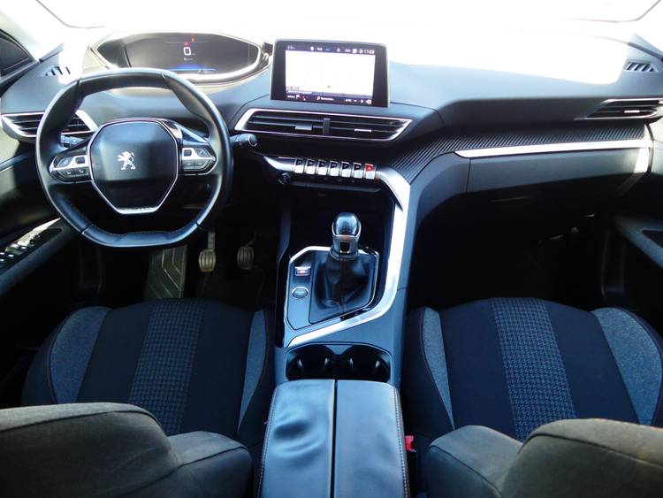voiture occasion PEUGEOT 3008 à la Réunion disponible sur noutlauto.re