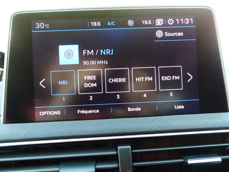 voiture occasion PEUGEOT 3008 à la Réunion disponible sur noutlauto.re
