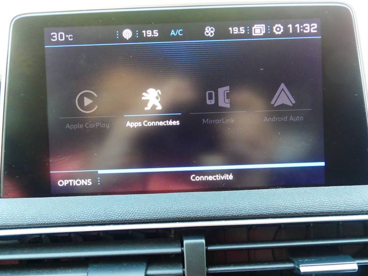 voiture occasion PEUGEOT 3008 à la Réunion disponible sur noutlauto.re