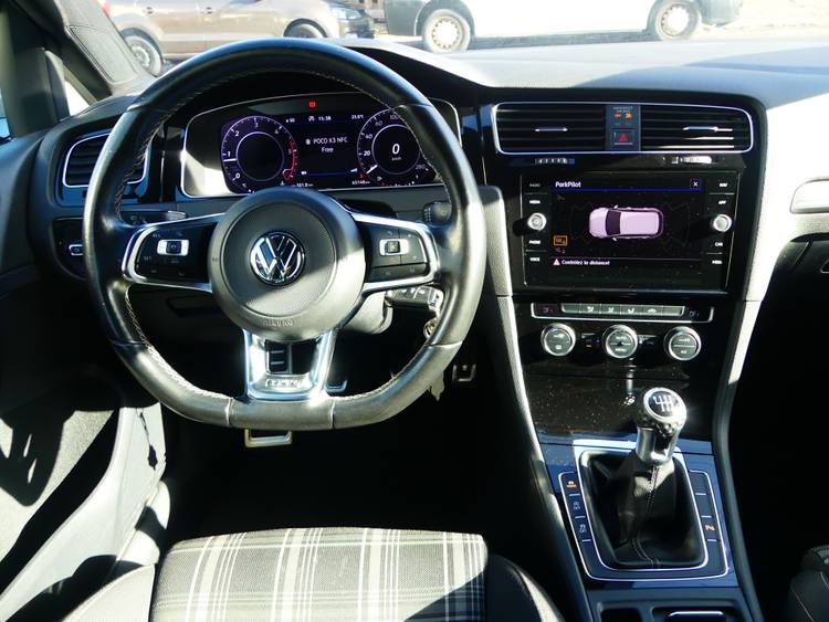 voiture occasion VOLKSWAGEN GOLF à la Réunion disponible sur noutlauto.re