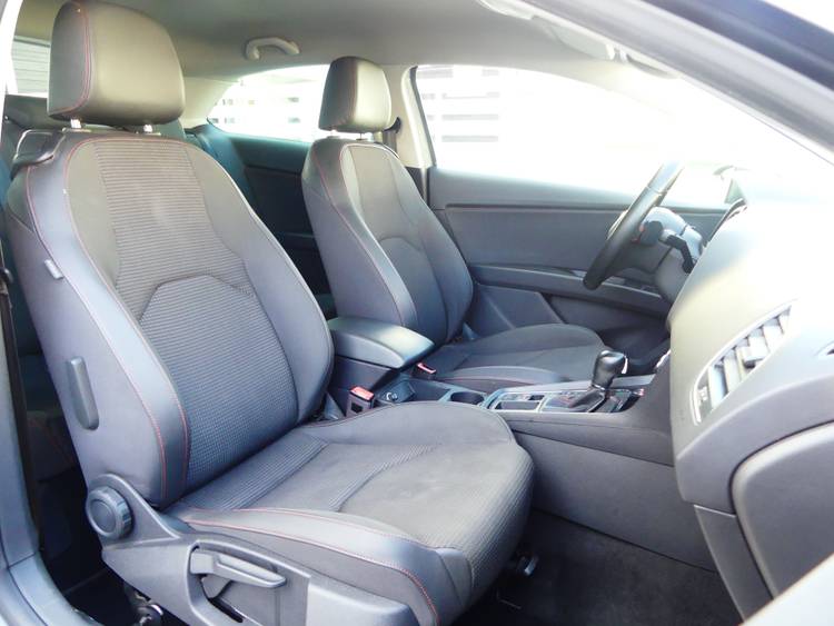 voiture occasion SEAT LEON à la Réunion disponible sur noutlauto.re