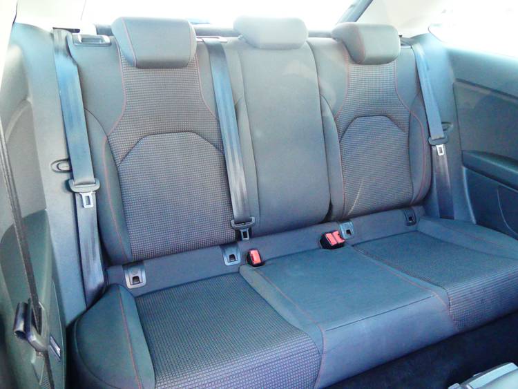 voiture occasion SEAT LEON à la Réunion disponible sur noutlauto.re