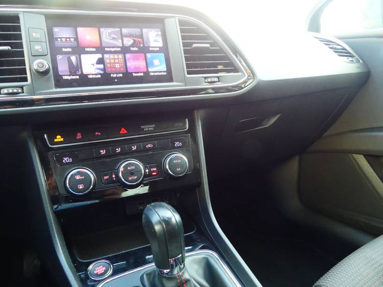 voiture occasion SEAT LEON à la Réunion disponible sur noutlauto.re