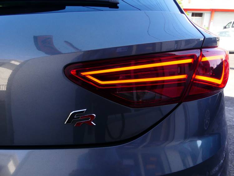 voiture occasion SEAT LEON à la Réunion disponible sur noutlauto.re