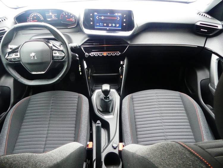 voiture occasion PEUGEOT 2008 à la Réunion disponible sur noutlauto.re