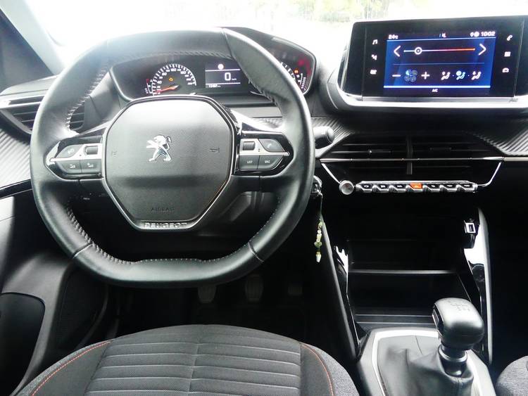 voiture occasion PEUGEOT 2008 à la Réunion disponible sur noutlauto.re