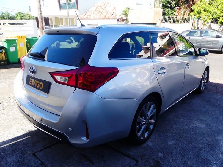 voiture occasion TOYOTA AURIS à la Réunion disponible sur noutlauto.re