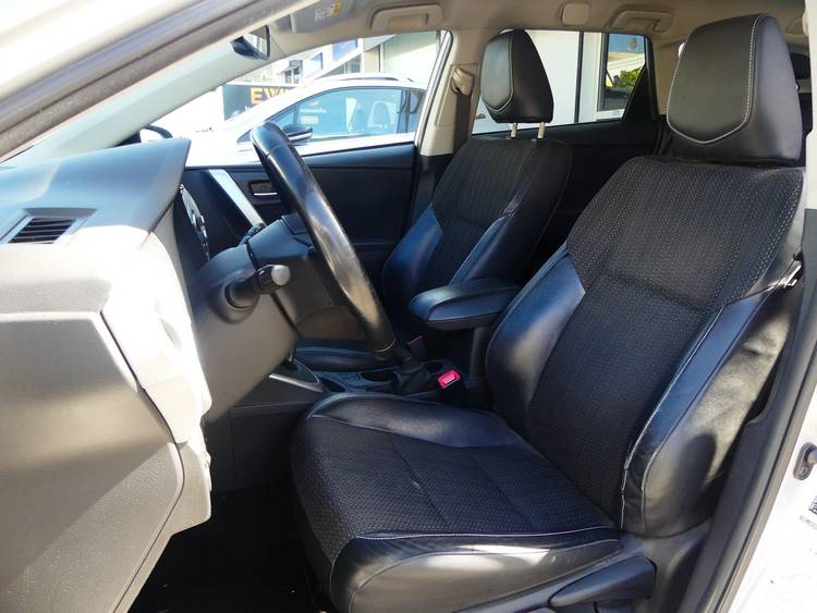 voiture occasion TOYOTA AURIS à la Réunion disponible sur noutlauto.re