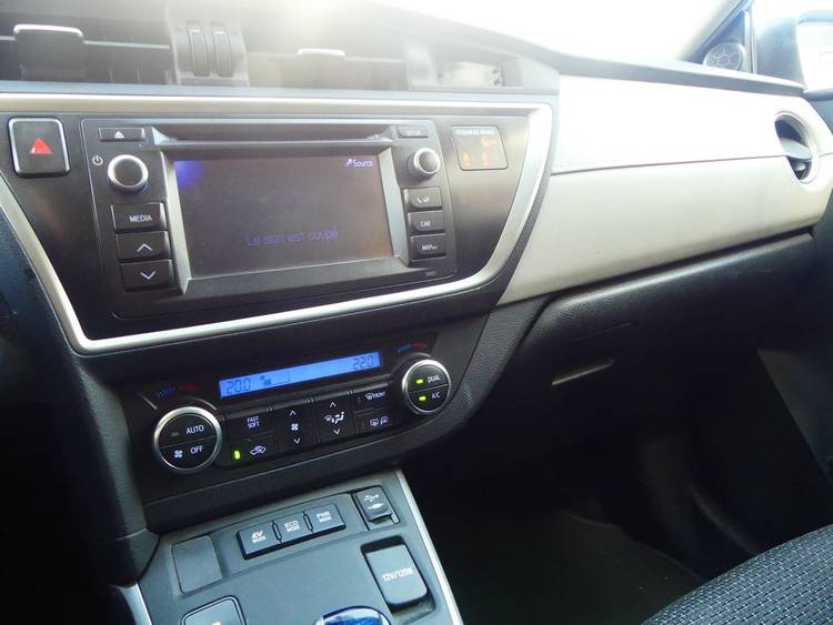 voiture occasion TOYOTA AURIS à la Réunion disponible sur noutlauto.re