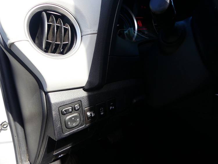 voiture occasion TOYOTA AURIS à la Réunion disponible sur noutlauto.re