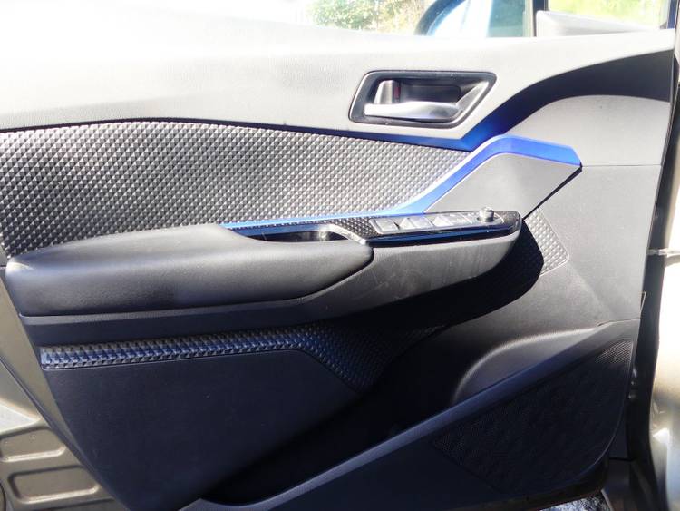 voiture occasion TOYOTA C-HR à la Réunion disponible sur noutlauto.re