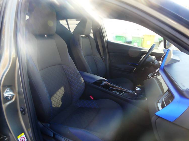 voiture occasion TOYOTA C-HR à la Réunion disponible sur noutlauto.re